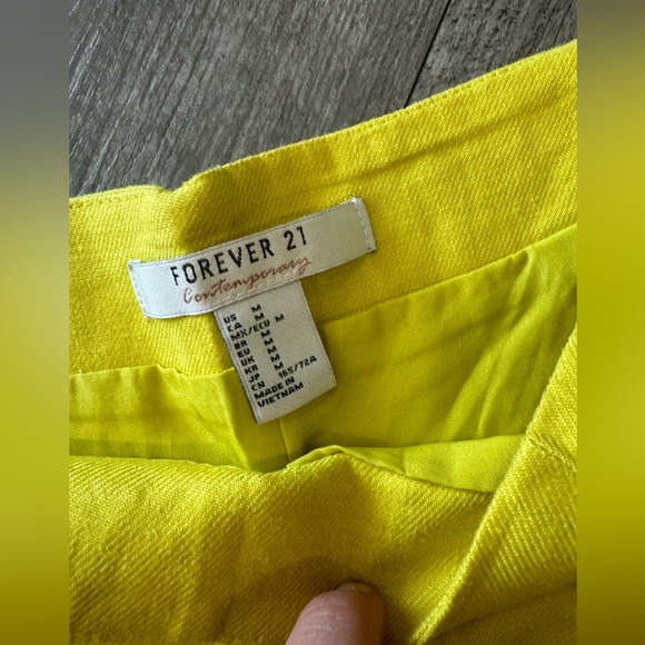 LAST PRICE🍒🤍 FOREVER 21 skirt/shorts 💛 - Picture 7 of 8